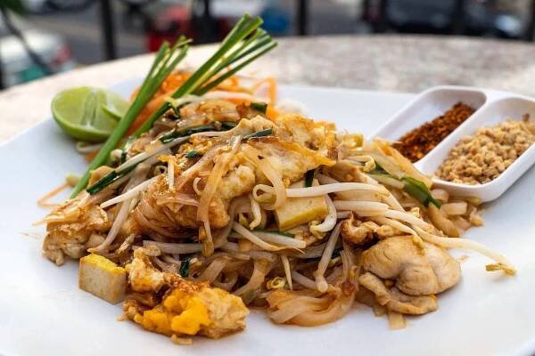 Thajské Nudle Pad Thai Recept: Jak Na Klasiku » Czech-Paradise.cz