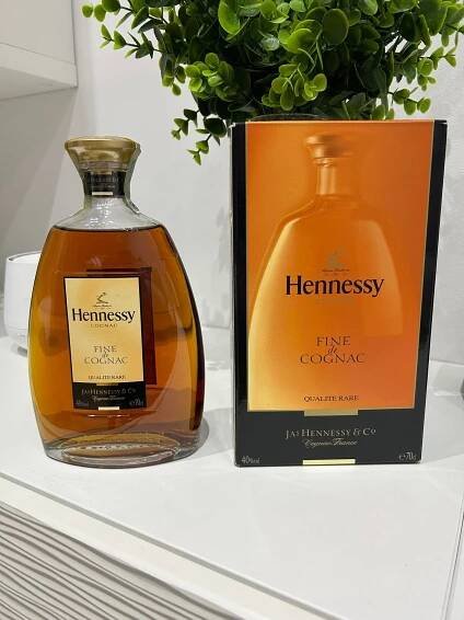 Hennessy Fine de Cognac Qualite Rare 0,7l investiční alkohol na prodej - Alkobazar.cz