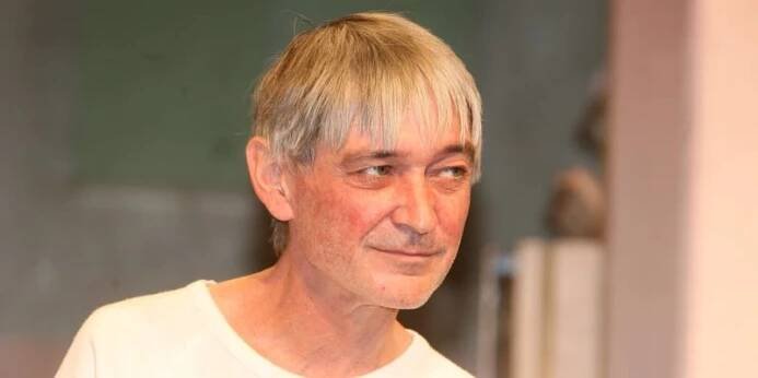 Vladimír Dlouhý zemřel na stejnou nemoc jako Monika Hálová. 