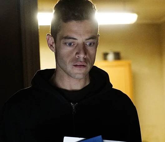 No Merchandising. Editorial Use Only. No Book Cover Usage.Mandatory Credit: Photo by Peter Kramer/Universal Cable Company/Kobal/REX/Shutterstock (5864947b)Rami MalekMr. Robot - 2015Universal Cable CompanyUSATelevisionDramaMr Robot / Mister Robot
