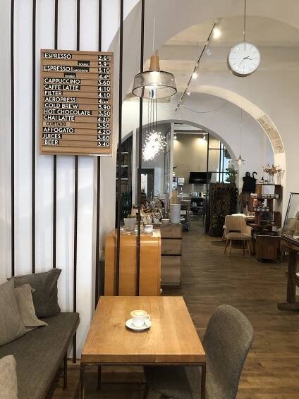 KaffeeIn cool cafe in vienna
