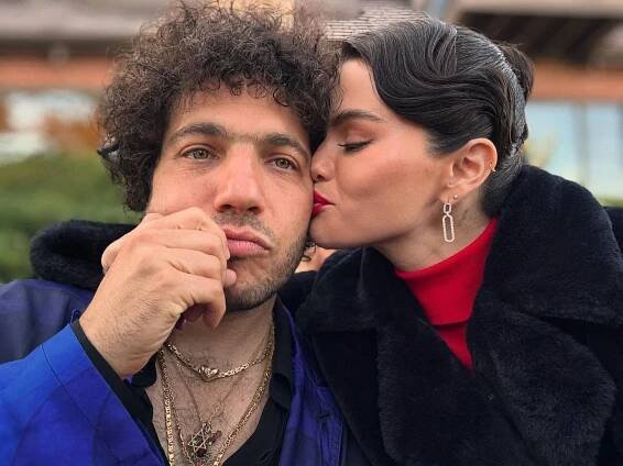 Selena Gomez Slips Into Scarlet Gown With Benny Blanco for Friends’ Wedding