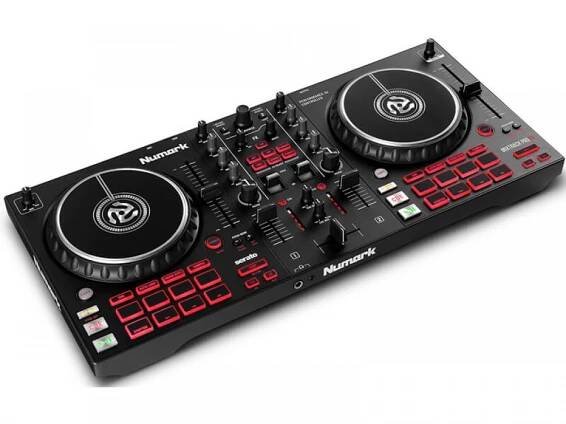 Numark Mixtrack Platinum FX