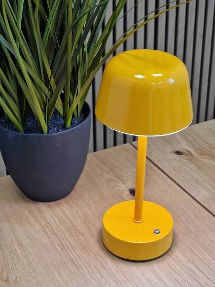 LED LAMPA STOLNÍ NOČNÍ LAMPIČKA STOLNÍ USB BEZDRÁTOVÁ KOVOVÁ DOTYKOVÁ Délka/výška 27 cm