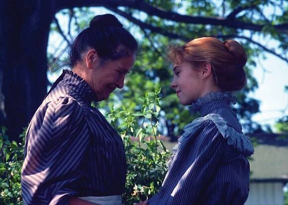 Colleen Dewhurst, Megan Follows - Anna ze Zelených vršků - Z filmu