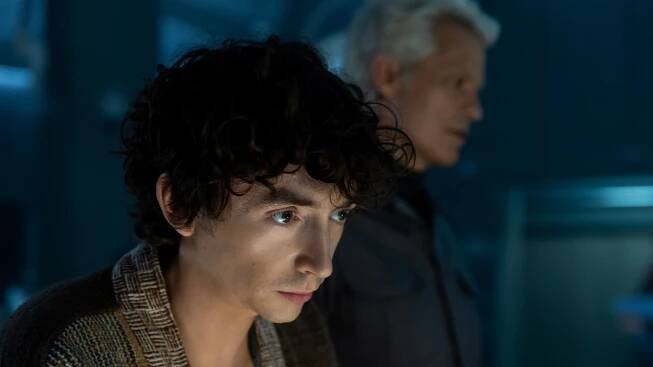 Boy Kavalier (Samuel Blenkin) and Kirsh (Timothy Olyphant) in Alien: Earth.