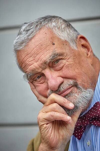 Odhalení pamětní schránky Ivana „Magora“ Jirouse (23. 9. 2020) - Fotogalerie - Knihovna Václava Havla
