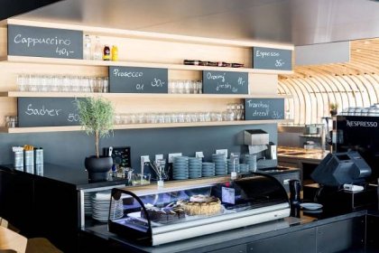 Perfect Canteen představuje moderní gastro provoz uvnitř zelené budovy | EARCH.cz