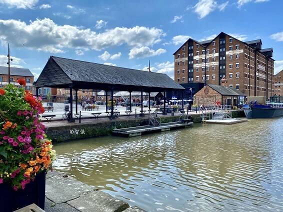 Glorious Gloucester – Got the Fridge Magnet
