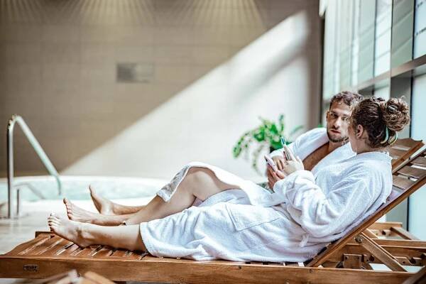 Maďarsko: Pobyt 15 minut od Balatonu v Hotelu Akadémia **** s polopenzí + wellness, bazén a slevy na atrakce