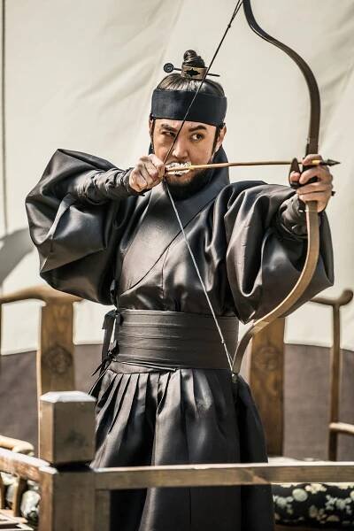 Won-yeong Choi - Gwangdaedeul : pungmunjojakdan - Z filmu