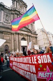 Soubor:Manifestation pour les droits des personnes trans 2005.jpg – Wikipedie