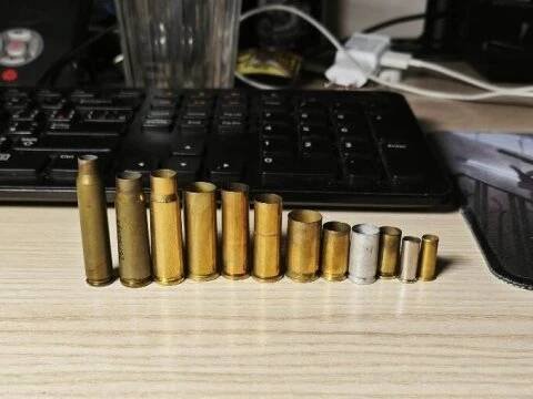 Nábojnice 9mm L/Browning, 223 rem, atd (Bazar zbraní - Střelivo a přebíjení) - ZBRANĚ.cz