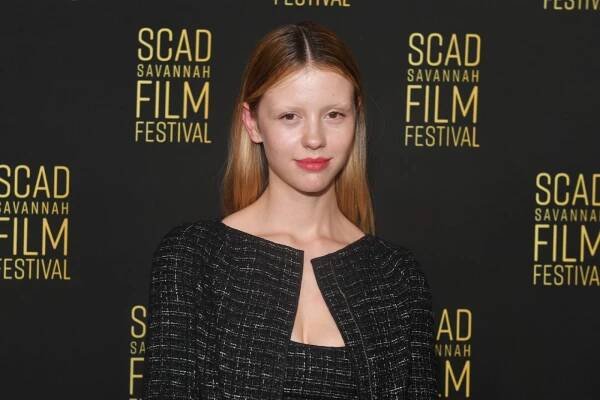 SAVANNAH, GEORGIA - OCTOBER 25:  Actress Mia Goth attends day 4 of The 25th SCAD Savannah Film Festival on October 25, 2022 in Savannah, Georgia. (Photo by Paras Griffin/Getty Images)