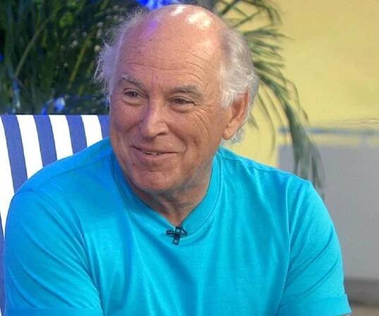 Jimmy Buffett Biography - Facts, Childhood, Family Life & Achievements of Musician