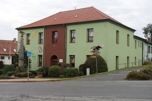 ZŠ a MŠ Stařeč foto 1