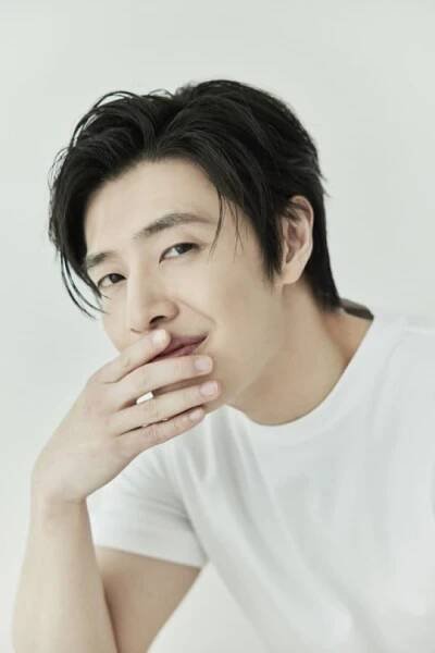 Kang Ha-neul