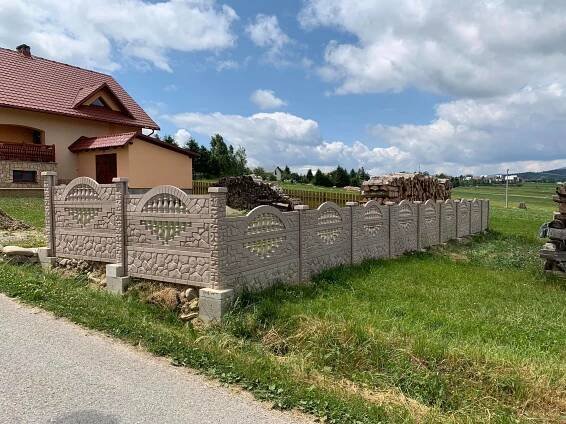 Realizácia Mútne - Betónový plot vzor číslo 11 23.06.2019 - 1