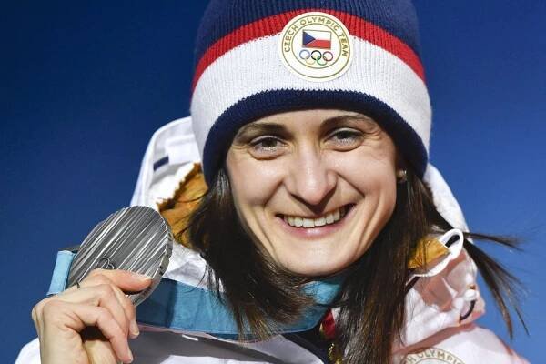 Nové verze hymny stály 600 tisíc. Olympionici po smršti kritiky „ucukli“