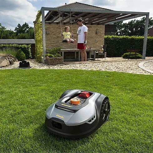 Robotická sekačka Riwall PRO RRM 650 APP 20V 1x2,0Ah | BezKabelu.eu