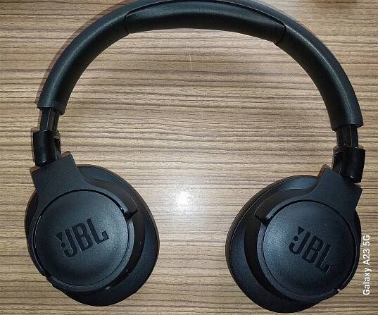 Recenze JBL Tune 720BT černá | Alza.cz 