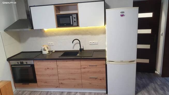 Pronájem Byt 3+kk, Žižkova, Lišov