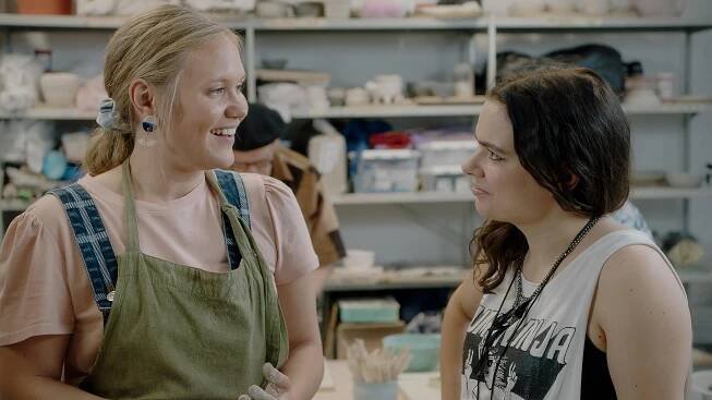 Paras vuosi ikinä - Vapauta puskasi - Z filmu - Ella Lahdenmäki, Lotta Kaihua