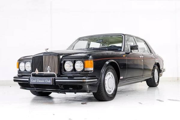 Front oblique view of the 1993 Royal Ebony Bentley Turbo R
