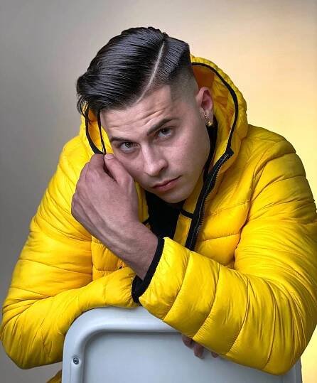 Hard Parted Side Part with Undercut Fade