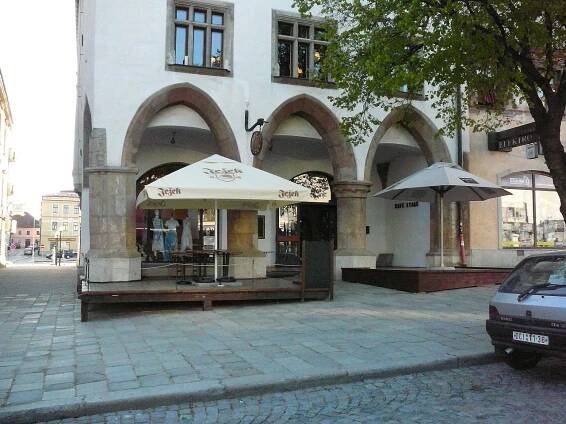 Kavárna Café Etage Jihlava | Apetee