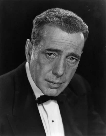 File:Humphrey Bogart publicity.jpg - Wikimedia Commons
