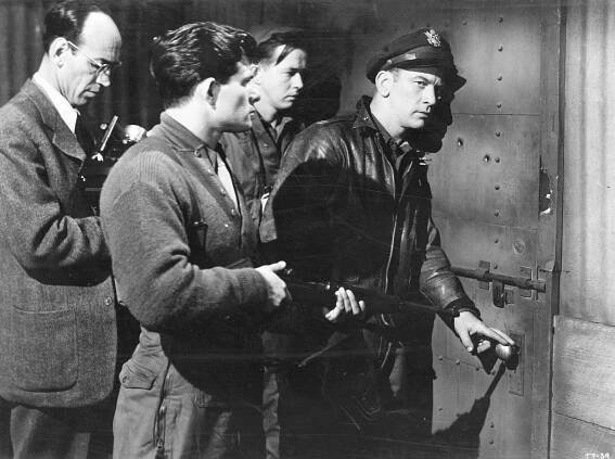 Věc - Z filmu - Dewey Martin, Kenneth Tobey