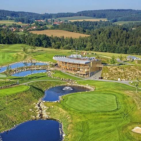 PANORAMA GOLF RESORT | Huť architektury Martin Rajniš