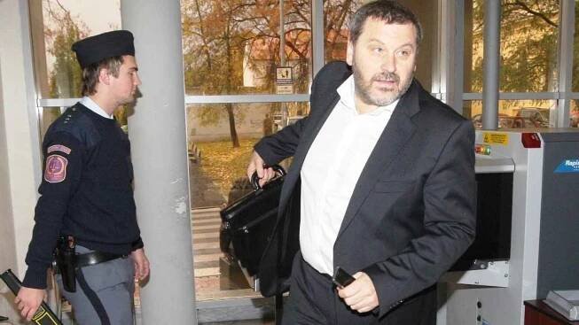 Politolog: Exsenátor Alexandr Novák se na výsluní vyhřívá dočasně