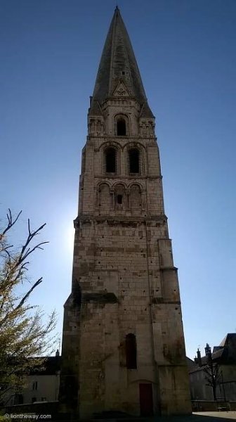 Auxerre: Abbaye Saint-Germain – LIONTHEWAY.COM