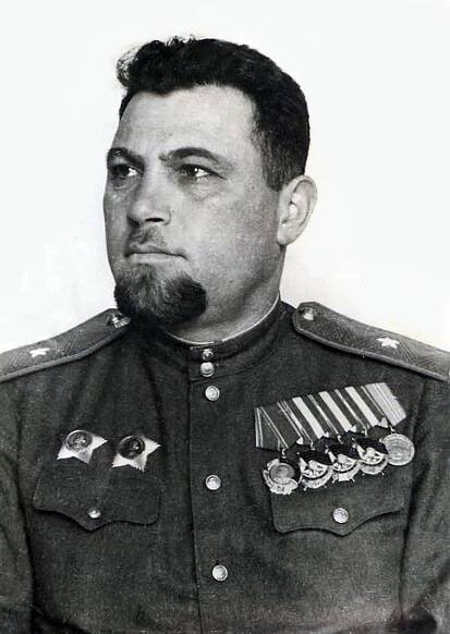 Dzusov, Ibragim Magometovič : D