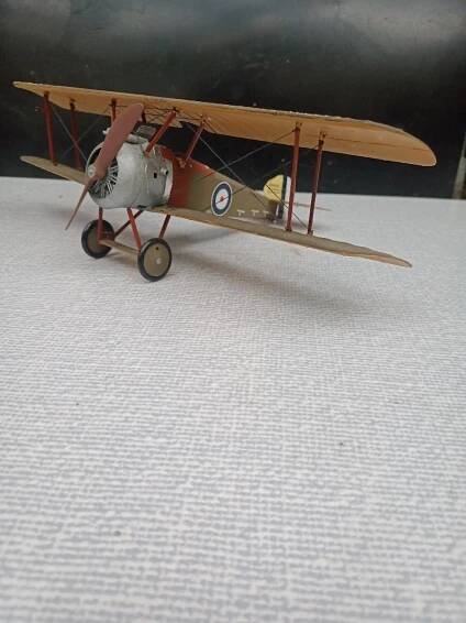 Sopwith Camel 1/35 - Vojenské modely letadel