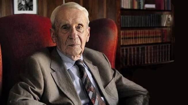 Zemřel Christopher Tolkien, syn autora Pána prstenů: Bylo mu 95, vydával tátovy knihy – eXtra.cz