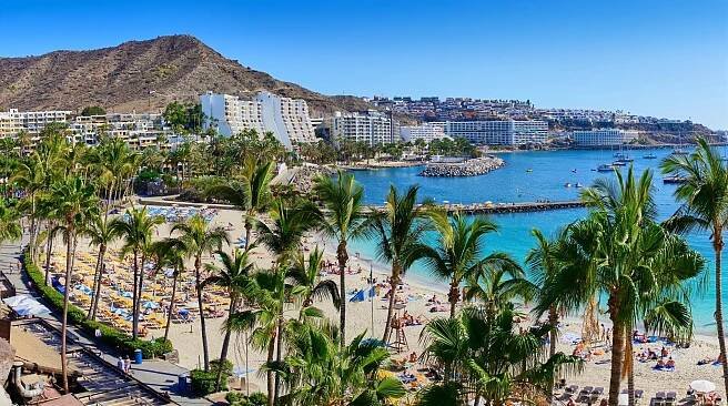 Anfi del Mar (pláž, hotely) - Gran Canaria