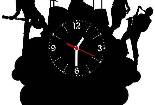Slevomat: Stylové hodiny vyřezané z gramofonové... - Skrz.cz