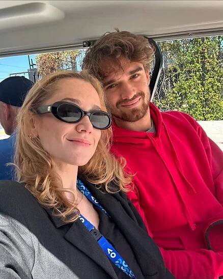 Siniaková zapomenuta. Tenista Macháč se pochlubil prvními fotkami s vítězkou SuperStar. Pochválila mu ji i Krézlová