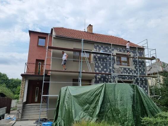 Roofman - Střechy a stavby na klíč| Rekonstrukce RD Trnávka , střecha vč izolace a zateplení fasády_dotace