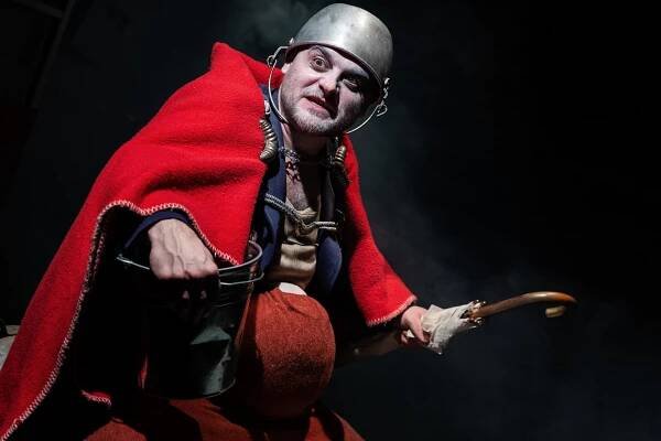 KRÁL UBU