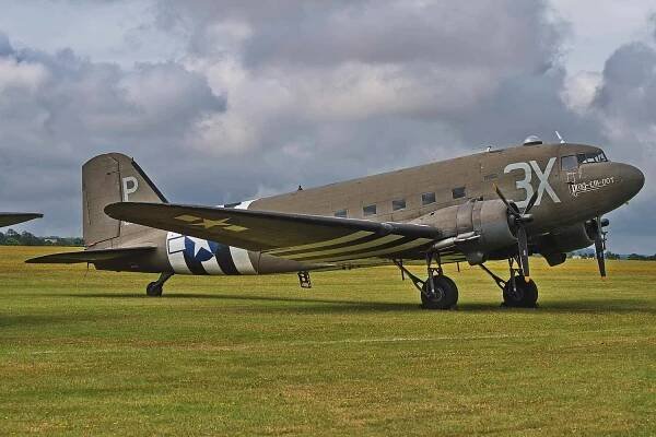 Douglas DC-3 (C-47 Skytrain / Dakota (N473DC)