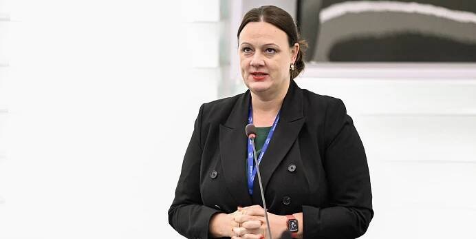 Katarína Roth Neveďalová: Európa sa musí spamätať, inak sa na nás USA vykašlú