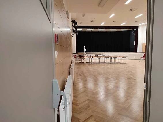 Kino Astra v Jevíčku se proměnilo v moderní kulturní centrum. První návštěvníci se sem podívají v dubnu.