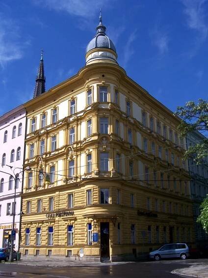 Soubor:Olomouc, nábřeží Přemyslovců 8,.jpg