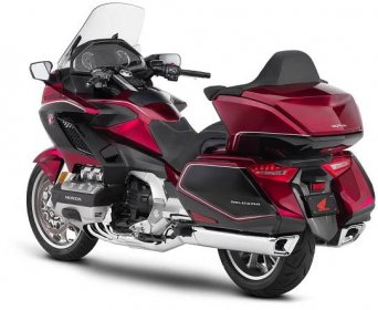 Honda GL1800 Gold Wing Tour DCT candy red and black metallic