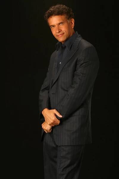 Brian Stokes Mitchell and Edward Herrmann Join Mormon Tabernacle Choir for Annual Christmas Concerts