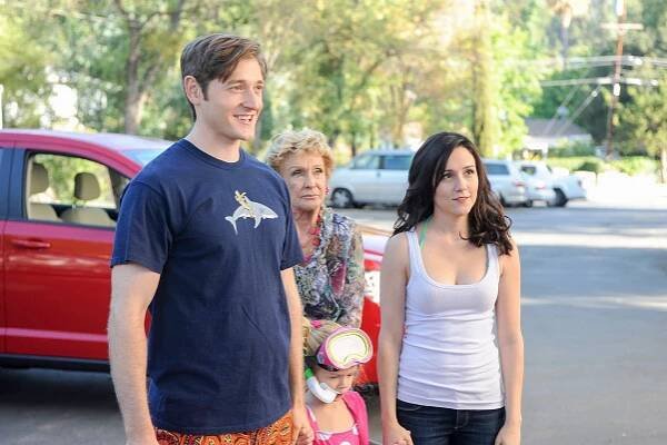 Vychovávat Hope - Dovolená na lodi - Z filmu - Lucas Neff, Cloris Leachman, Shannon Woodward